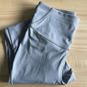 Lululemon Base Pace High-Rise Tight 28" in Rhino Grey size 4